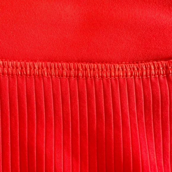 Lululemon Bright Red Pleated Tennis Skirt Built-In Shorts Size 4 NWOT - Picture 7 of 8